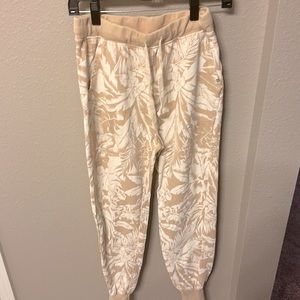BILLABONG floral sweat pants